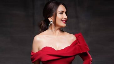 madhuri dixit wallpaper