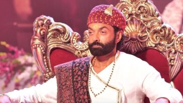 aashram chapter 2 review